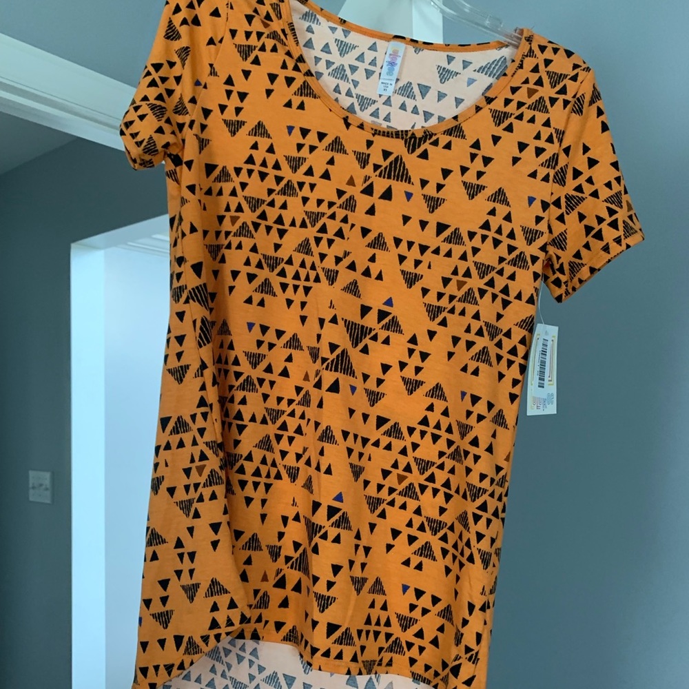 Lularoe Classic Tee Extra Small